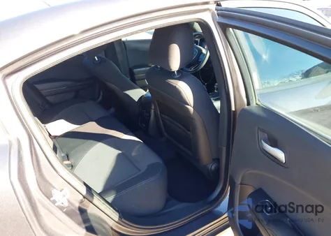 2018 Dodge Charger Sxt Rwd z USA, uszkodzony, nr VIN 2C3CDXBG6JH315021